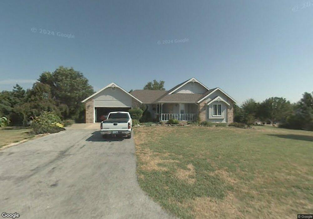 1625 W Peartree Ln, Nixa, MO 65714 - photo 1