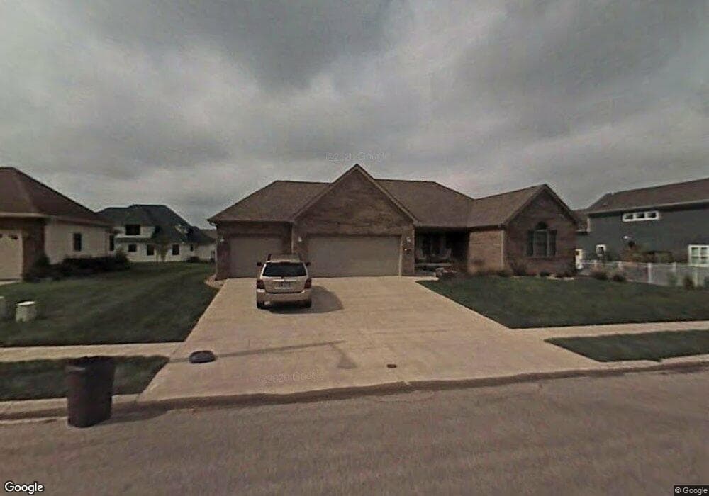 3240 Overlook Dr, Columbus, IN 47203 - photo 1
