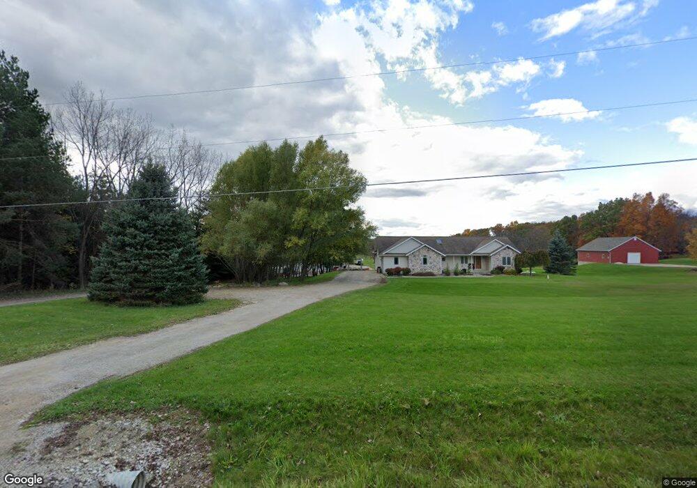 12398 Hoisington Rd, Gaines, MI 48436 - photo 1