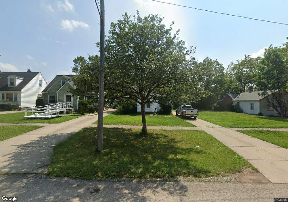 19650 Mccracken Rd, Maple Heights, OH 44137 - photo 1