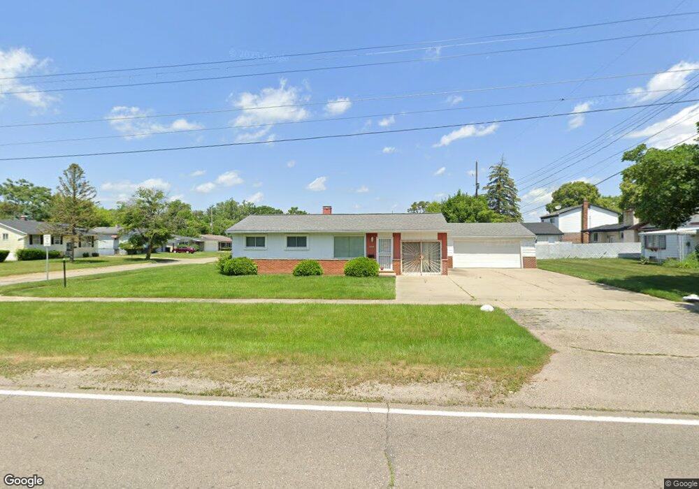 1801 Lippincott Blvd, Flint, MI 48503 - photo 1