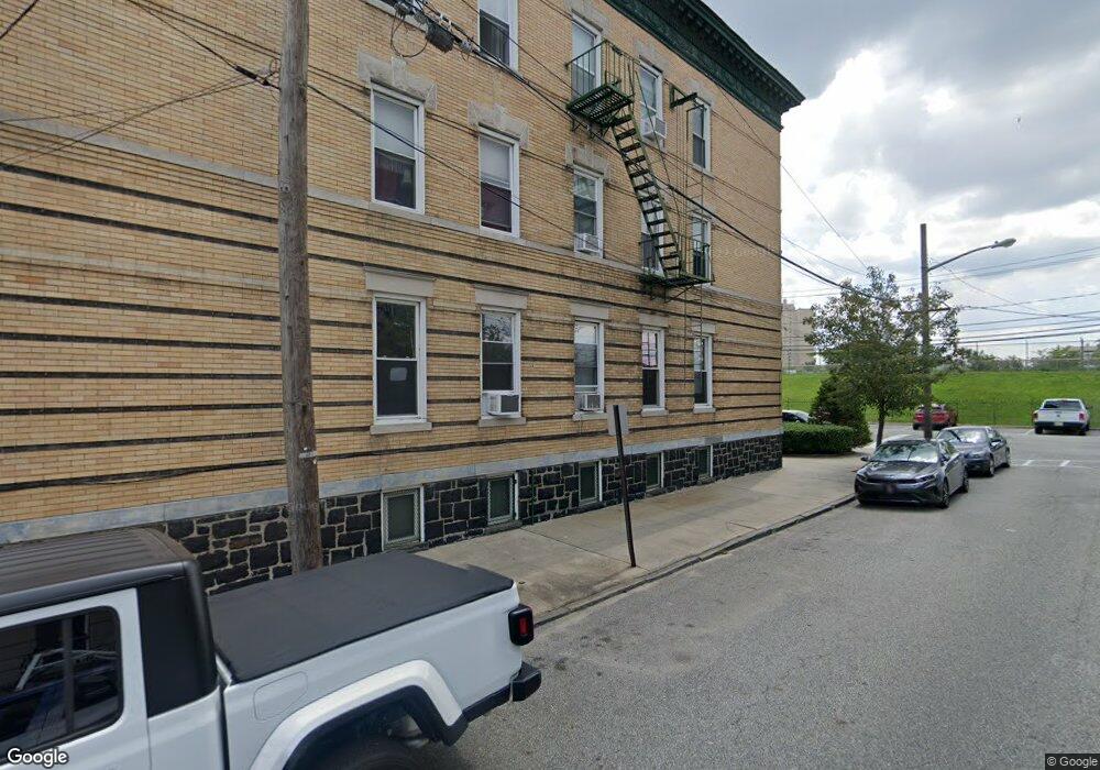 138 Highpoint Ave, Weehawken, NJ 07086 - photo 1