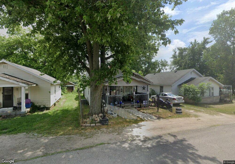 1301 W 17th St, Muncie, IN 47302 - photo 1