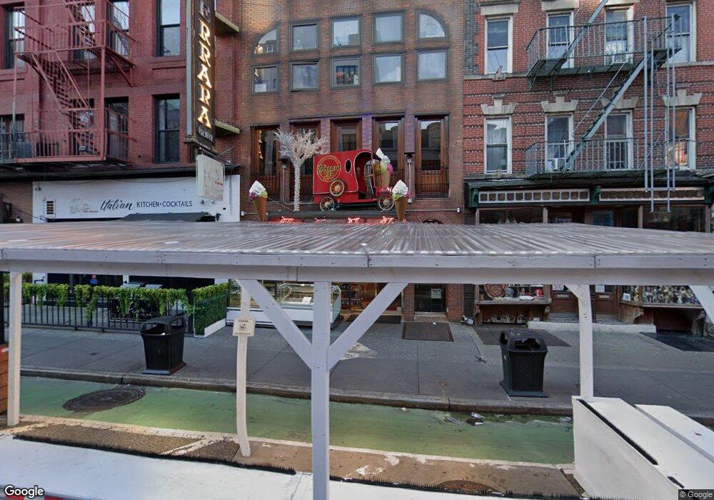 195 Grand St, New York, NY 10013 - photo 1