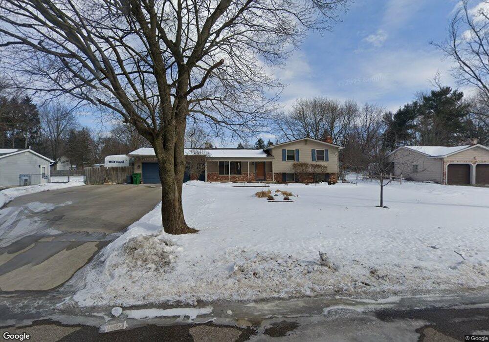 2146 Holly Tree Dr, Davison, MI 48423 - photo 1