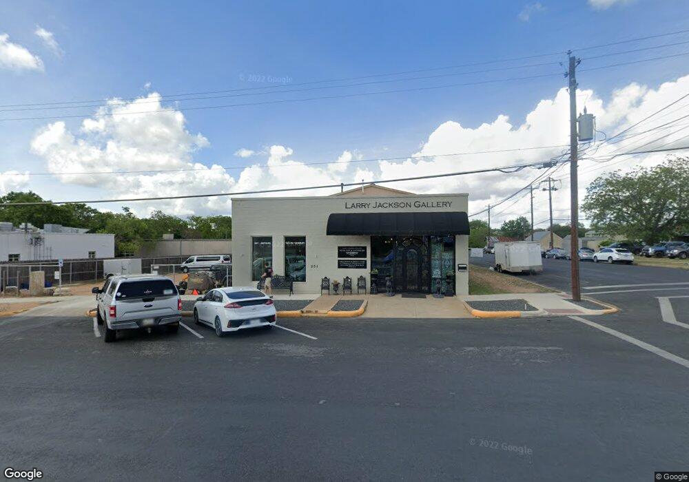 201 E San Antonio St, Fredericksburg, TX 78624 - photo 1