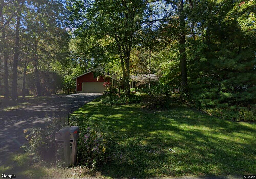 739 St Marks Ln, Schenectady, NY 12309 - photo 1