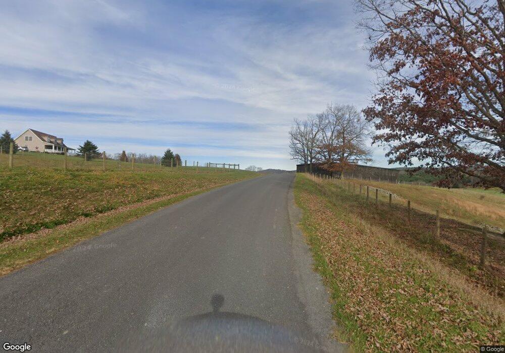 3826 Black Thorn Rd, Sugar Grove, WV 26815 - photo 1