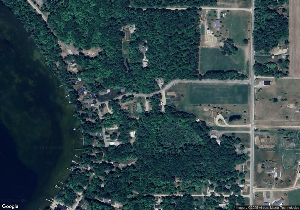 827 W Woods Rd, West Branch, MI 48661 - photo 1