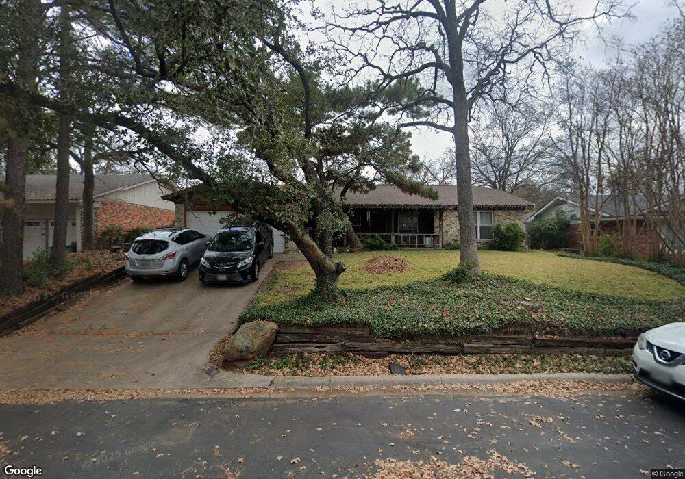 717 Edgehill Dr, Hurst, TX 76053 - photo 1
