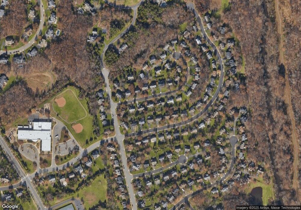 15481 Waters Creek Dr, Centreville, VA 20120 - photo 1