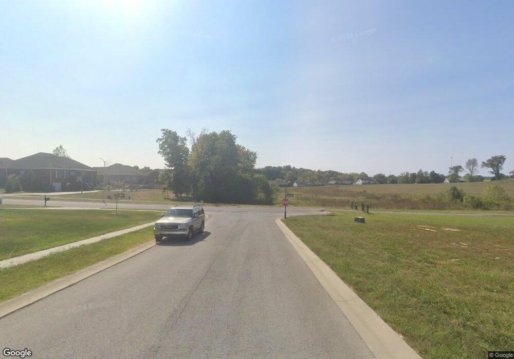 1044 Parkwood Garden, Lawrenceburg, KY 40342 - photo 1