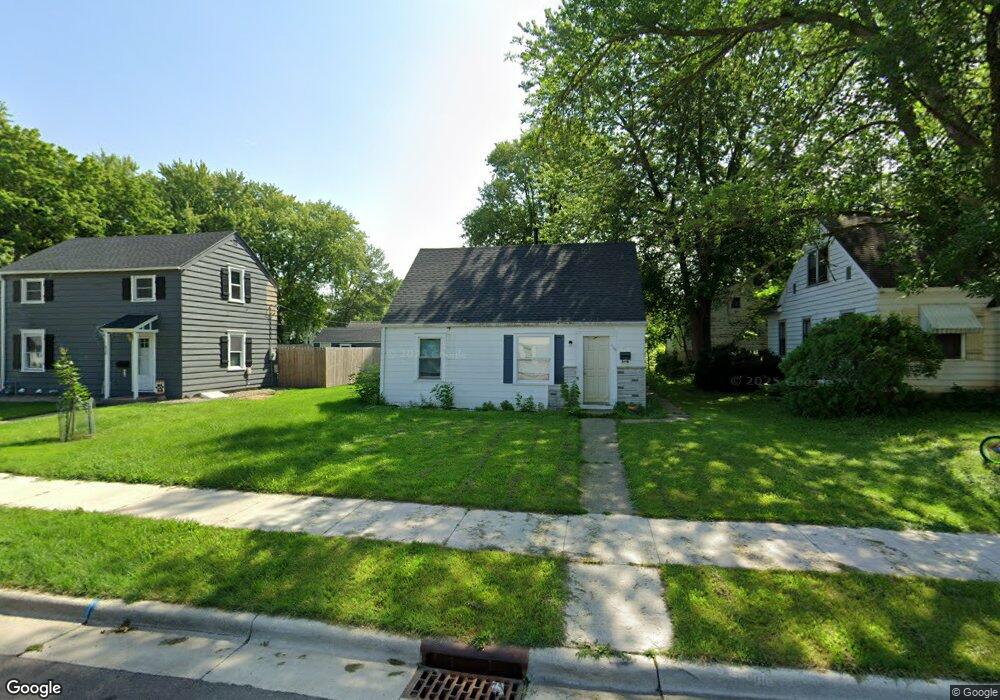 426 Saint Peter Ave, Albert Lea, MN 56007 - photo 1