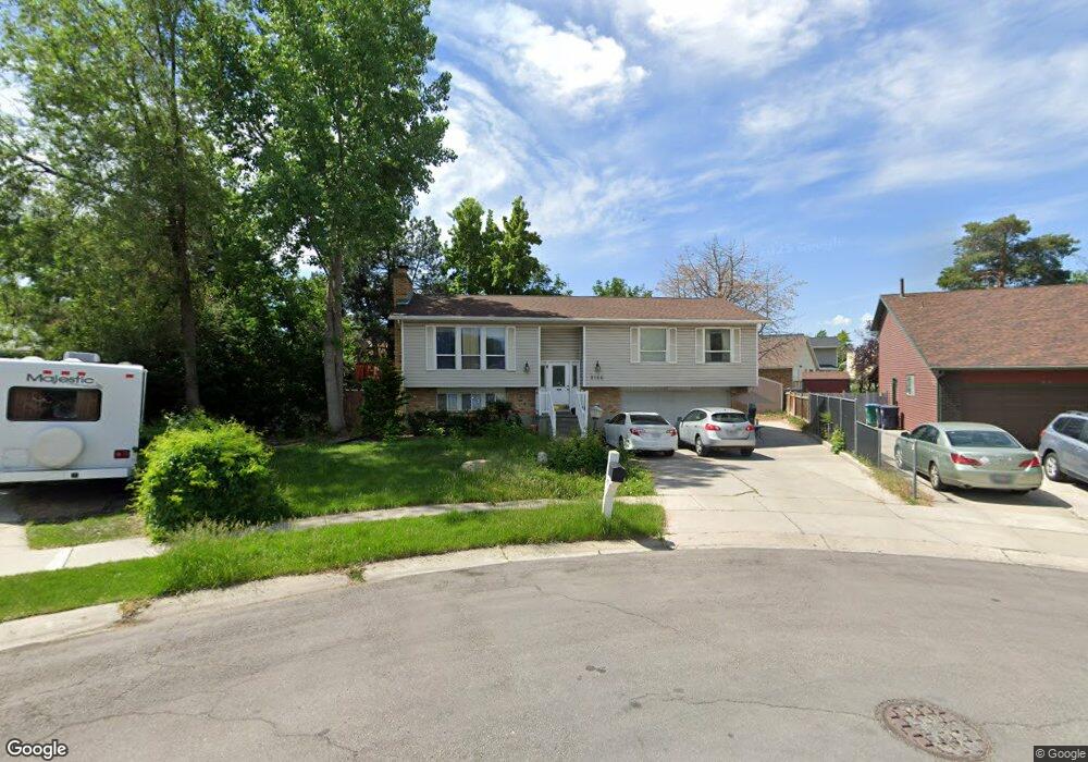 8186 S Marion Cir, Sandy, UT 84094 - photo 1