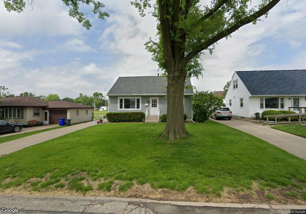 2410 Mallory St SW, Cedar Rapids, IA 52404 - photo 1