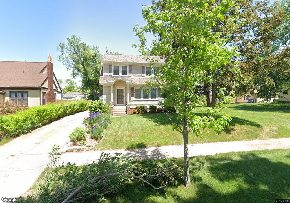 2636 Meadowbrook Dr SE, Cedar Rapids, IA 52403 - photo 1