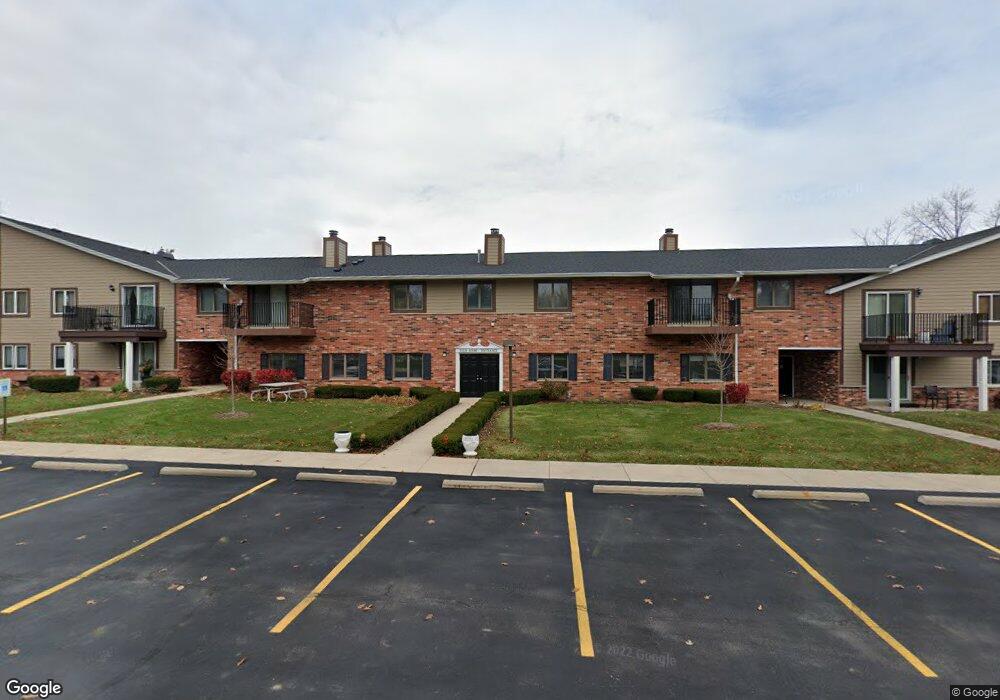 N84W15979 Menomonee Ave unit 201, Menomonee Falls, WI 53051 - photo 1