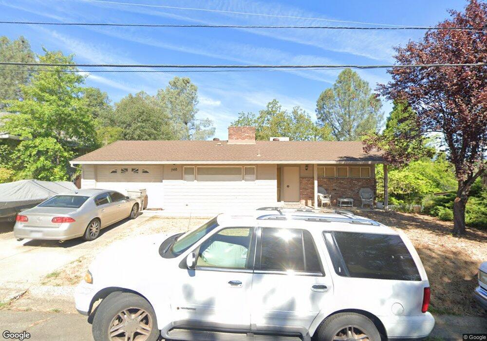 740 Overhill Dr, Redding, CA 96001 - photo 1