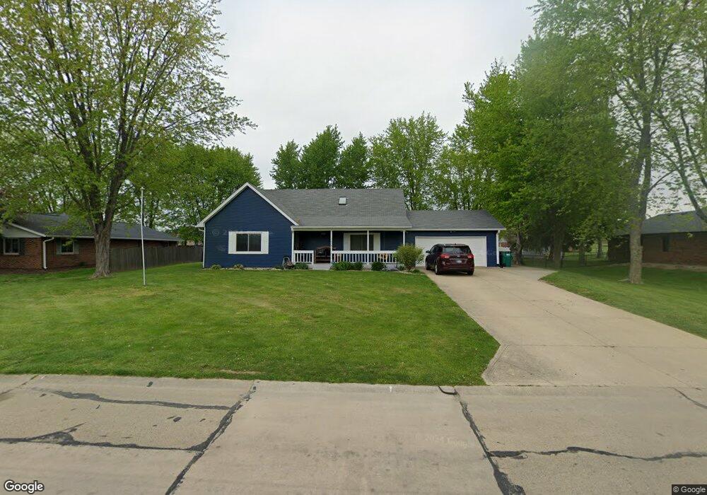 1670 E Jefferson St, Franklin, IN 46131 - photo 1