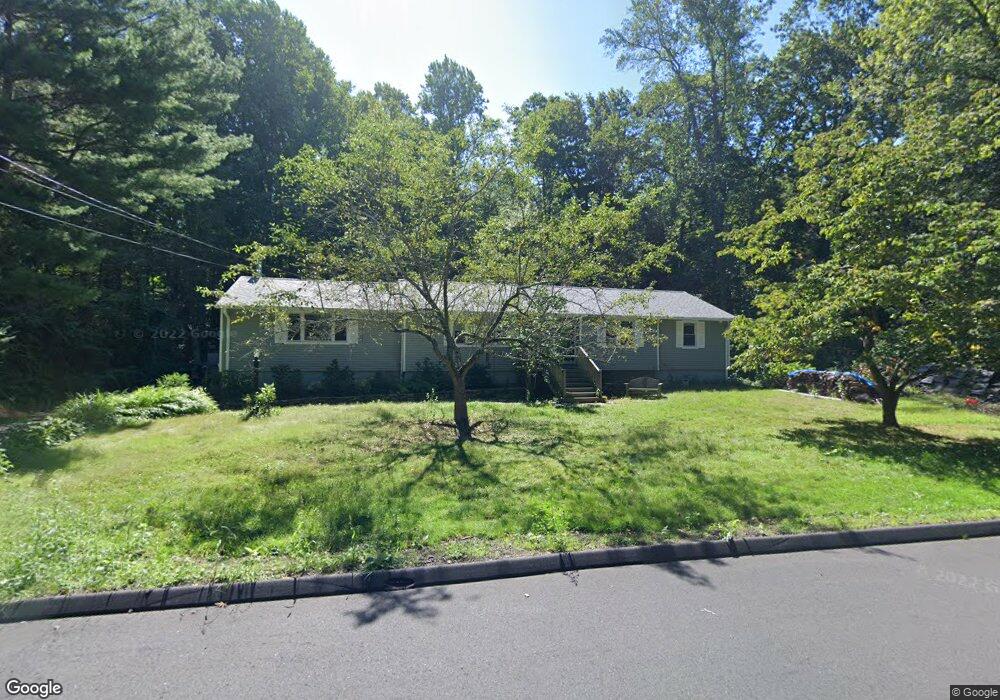 104 Osborn Ln, Monroe, CT 06468 - photo 1