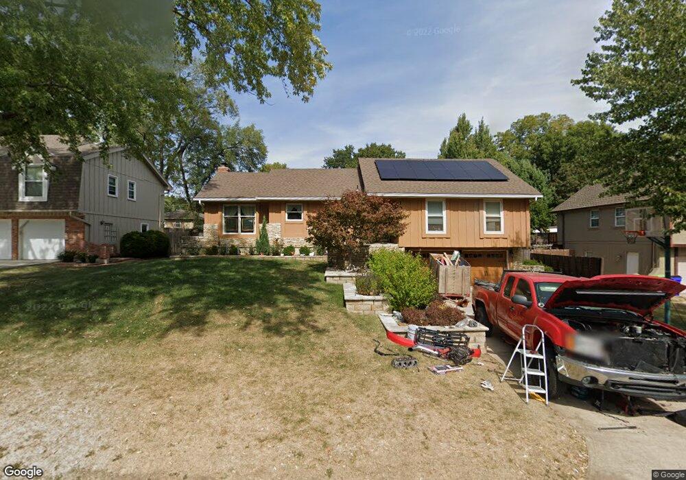 10706 W 70th Terrace, Shawnee, KS 66203 - photo 1