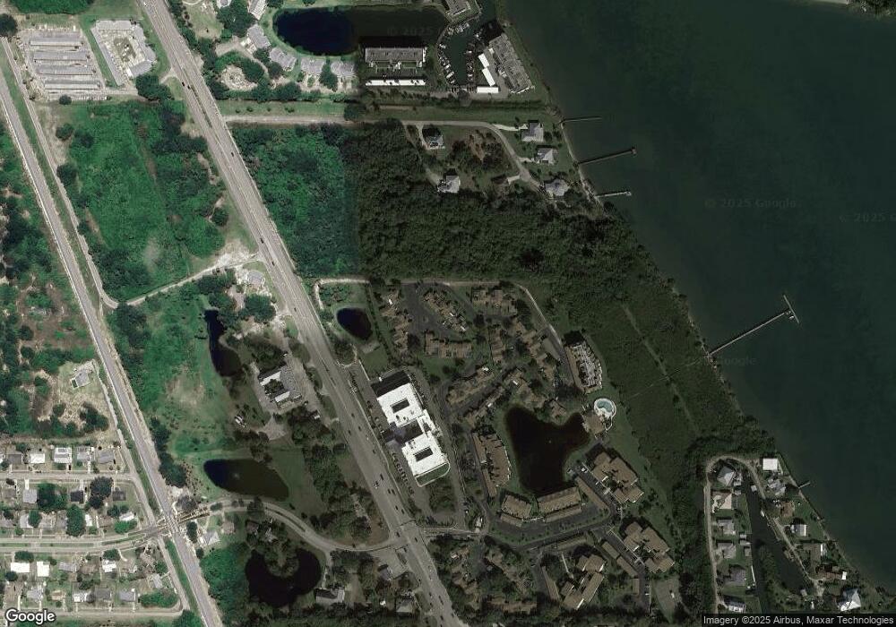 6287 N Mirror Lake Dr, Sebastian, FL 32958 - photo 1