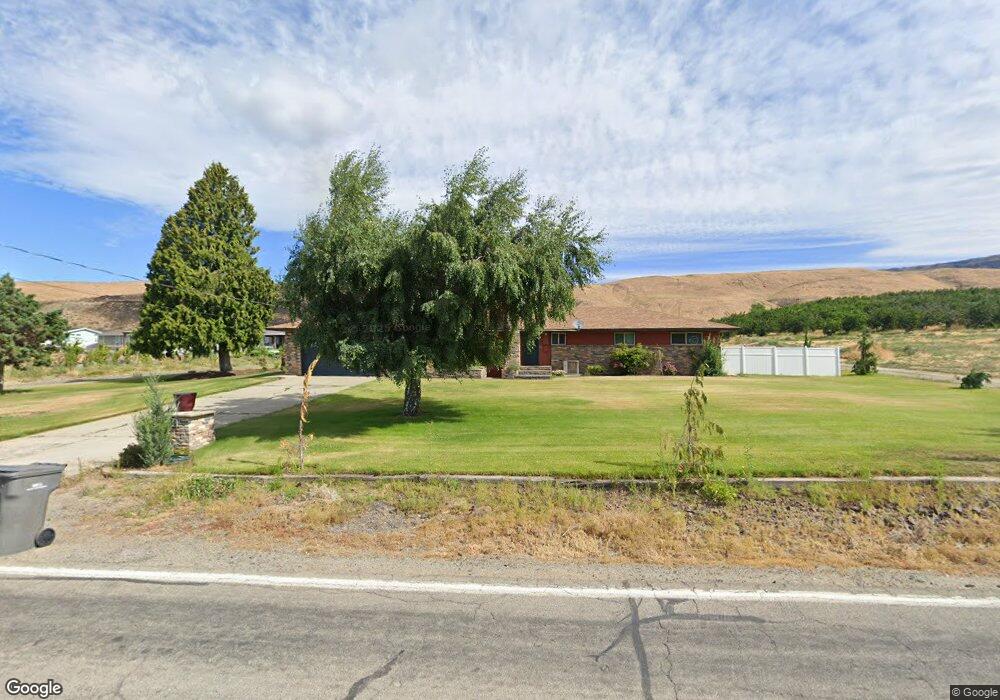 2613 10th St NE, East Wenatchee, WA 98802 - photo 1