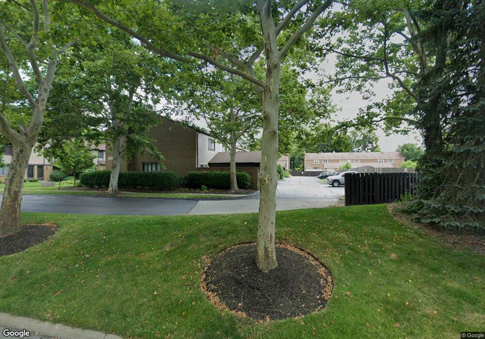 5316 Shannon Ln unit 49, Columbus, OH 43235 - photo 1