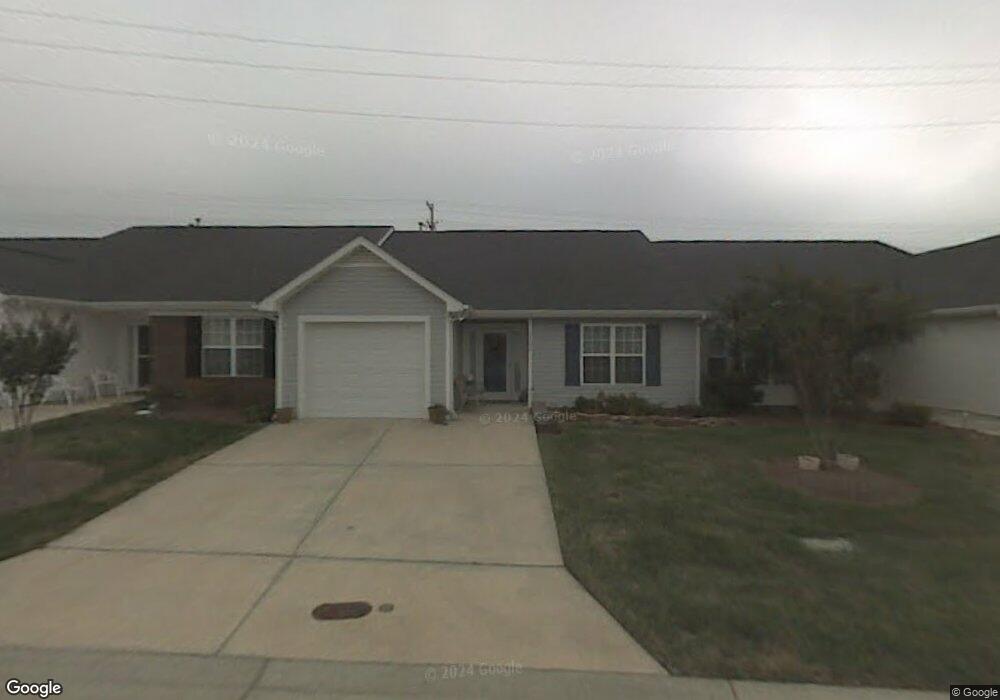 4402 Single Tree Rd, High Point, NC 27265 - photo 1