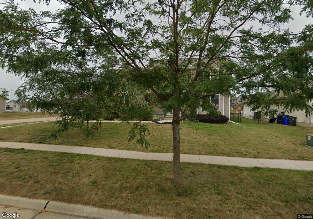 1826 Probst Dr SW, Cedar Rapids, IA 52404 - photo 1