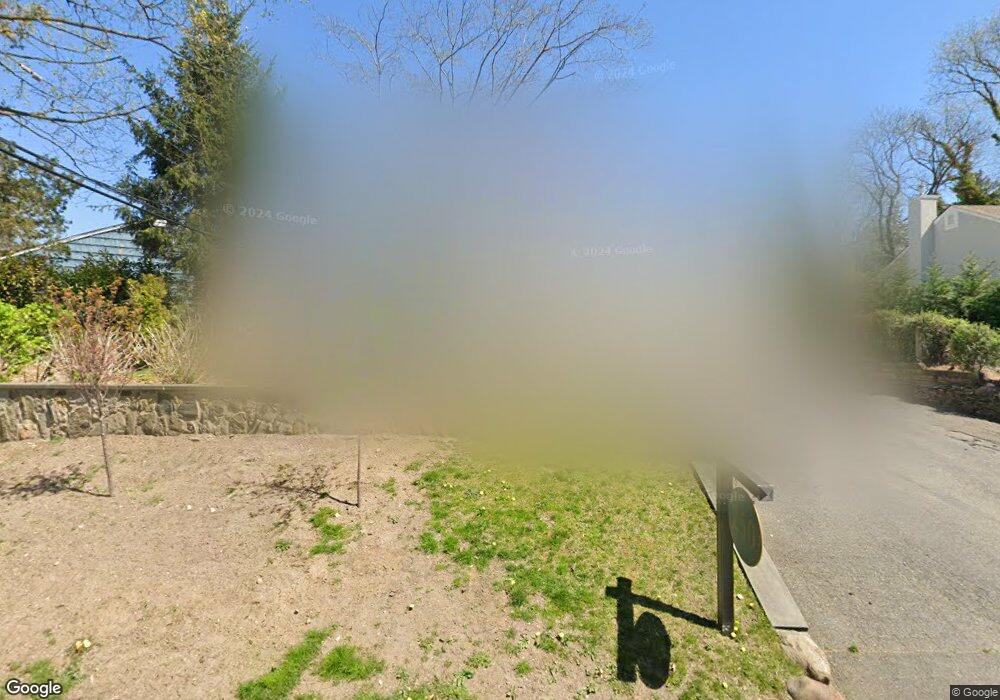 250 Bayview Ave, Manhasset, NY 11030 - photo 1