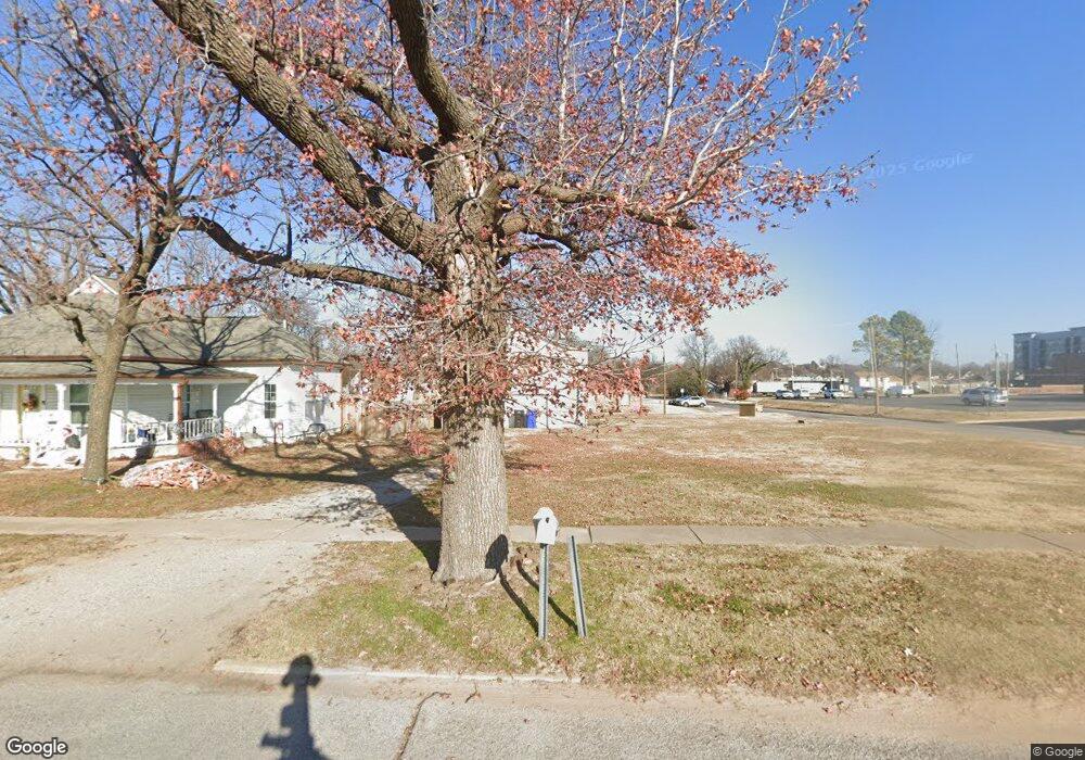 202 W College St, Broken Arrow, OK 74012 - photo 1