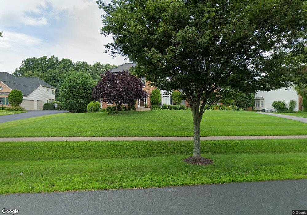 16847 Harbour Town Dr, Silver Spring, MD 20905 - photo 1