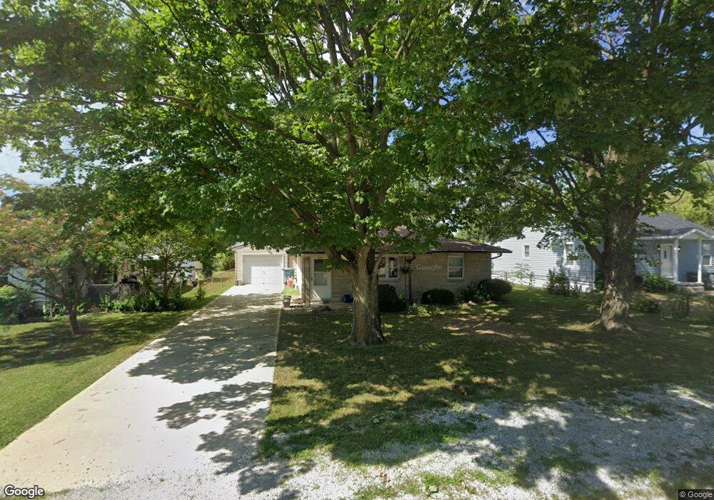 2302 E 22nd St, Muncie, IN 47302 - photo 1