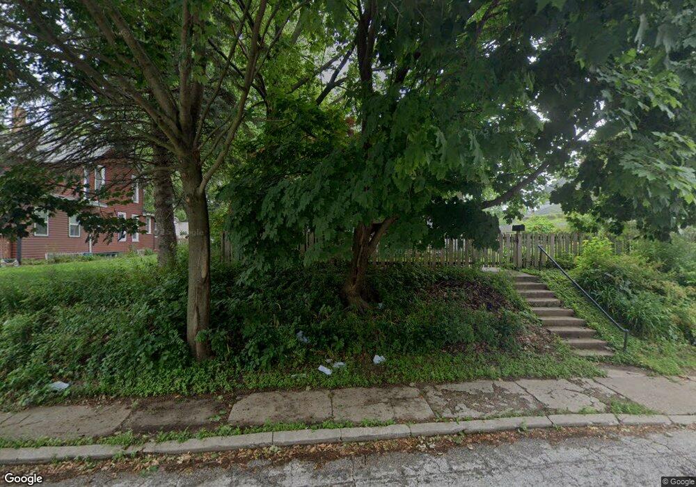 1617 Esplanade Ave, Davenport, IA 52803 - photo 1