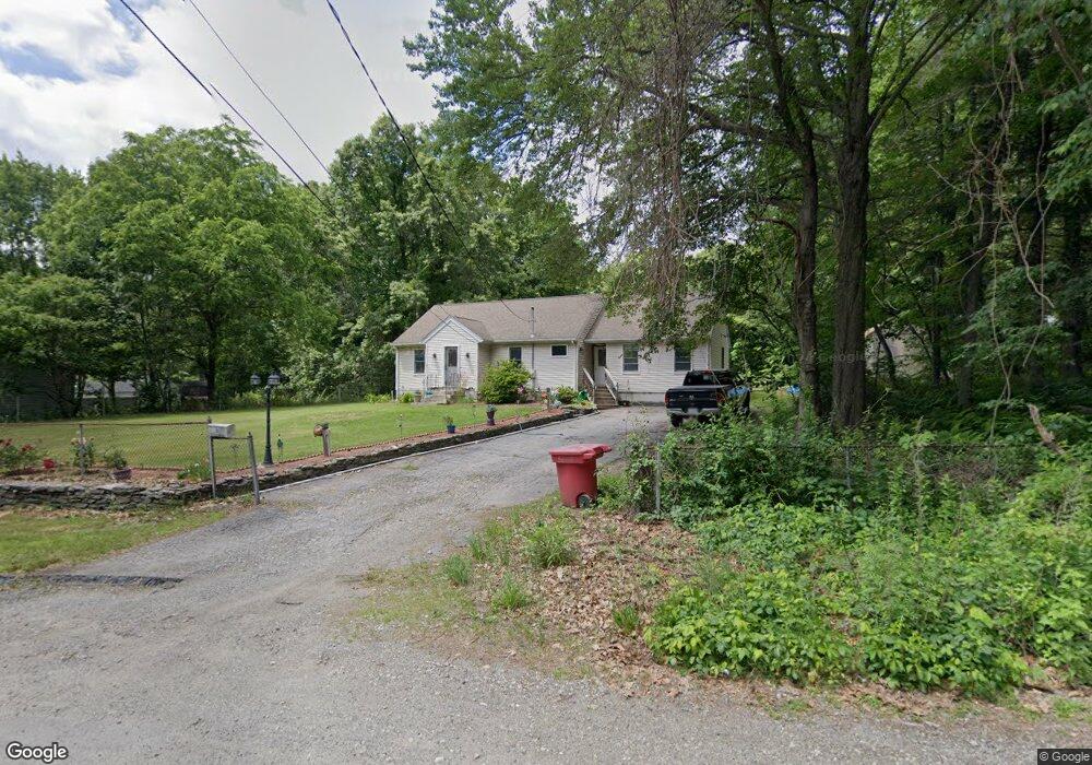 15 Garnet St, Worcester, MA 01607 - photo 1