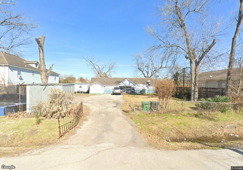 2425 Margaret St, Houston, TX 77093 - photo 1