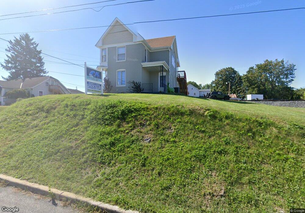 1622 E Main St, Waynesboro, PA 17268 - photo 1