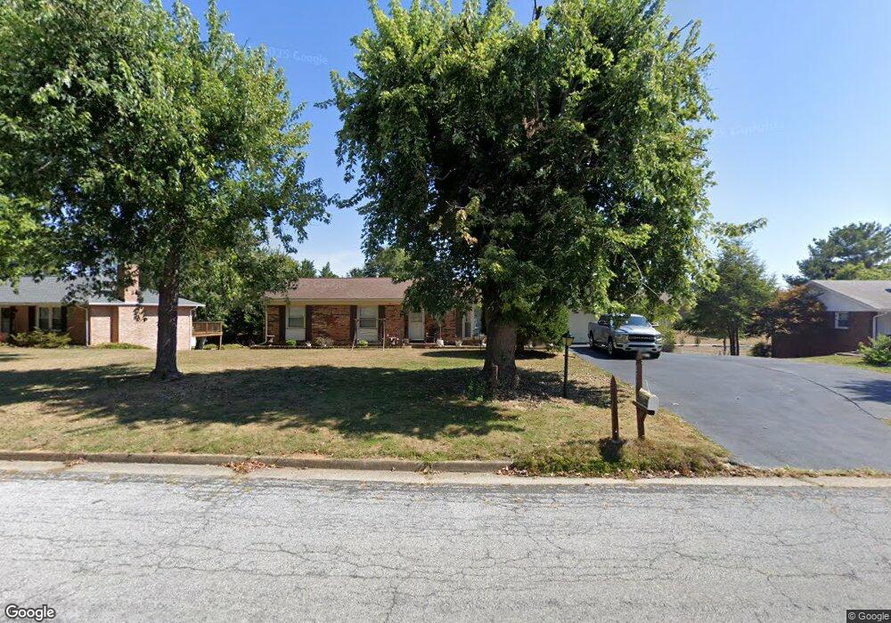 277 Cambridge Dr, Stuarts Draft, VA 24477 - photo 1