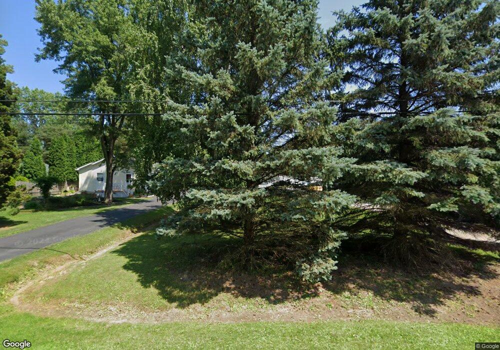 2149 Noble Ave, Flint, MI 48532 - photo 1