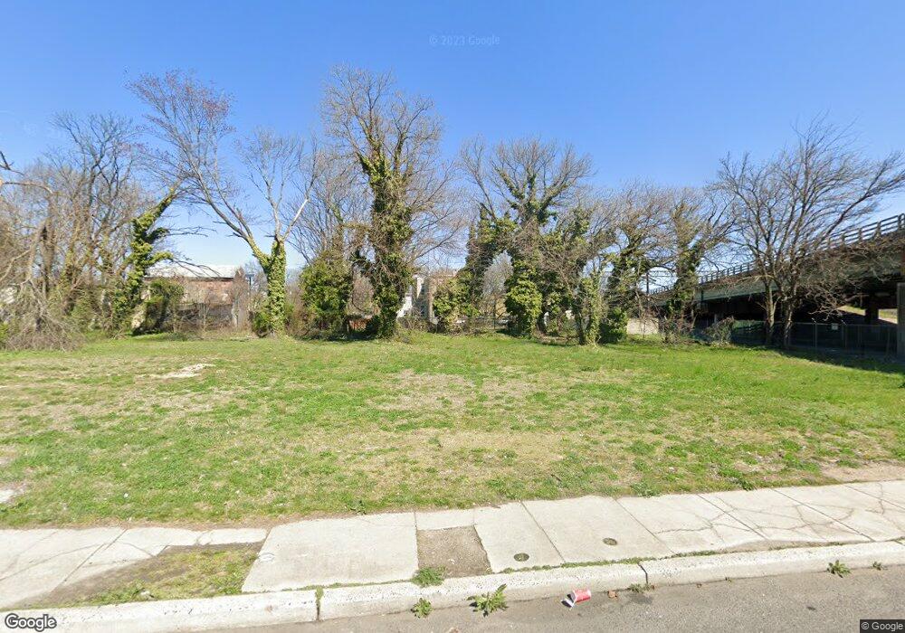 821 Chestnut St, Camden, NJ 08103 - photo 1