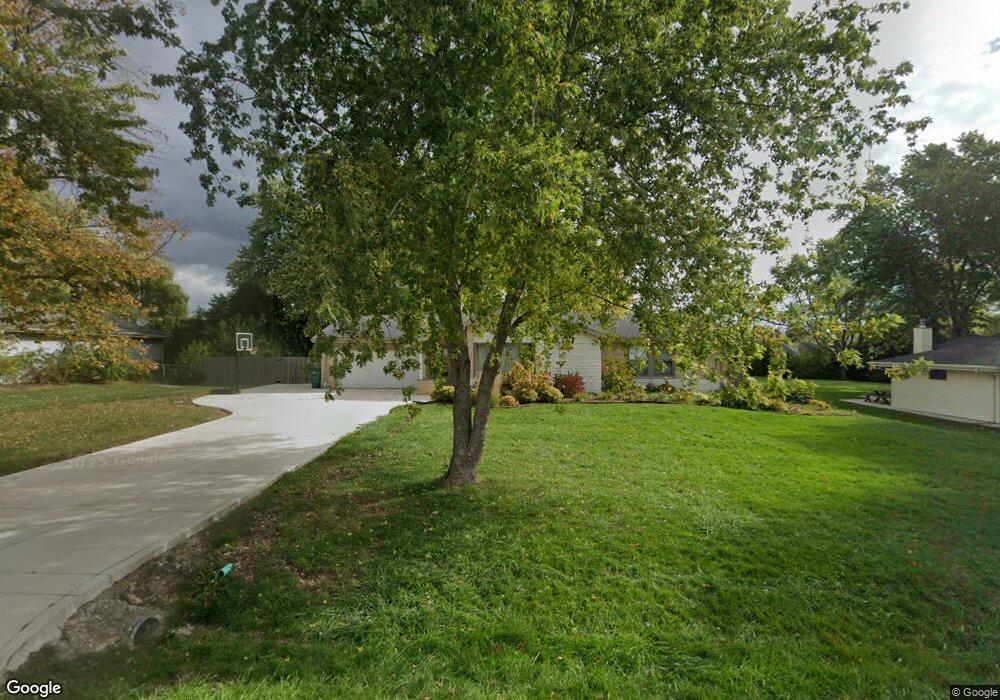 W150N7096 Country Ln, Menomonee Falls, WI 53051 - photo 1