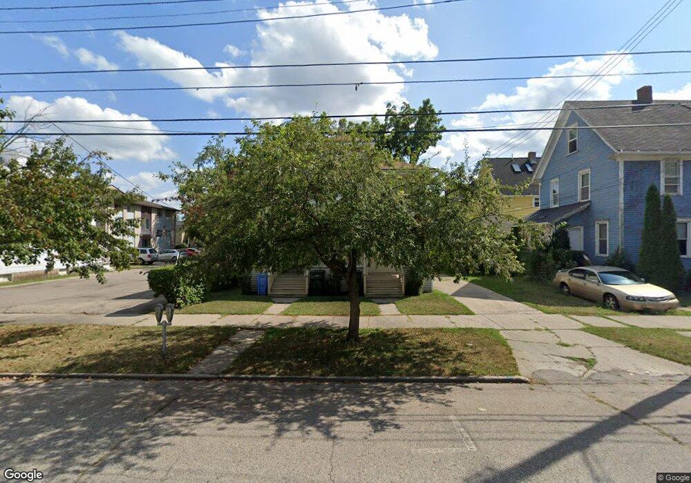 319 W Lapeer St, Lansing, MI 48933 - photo 1