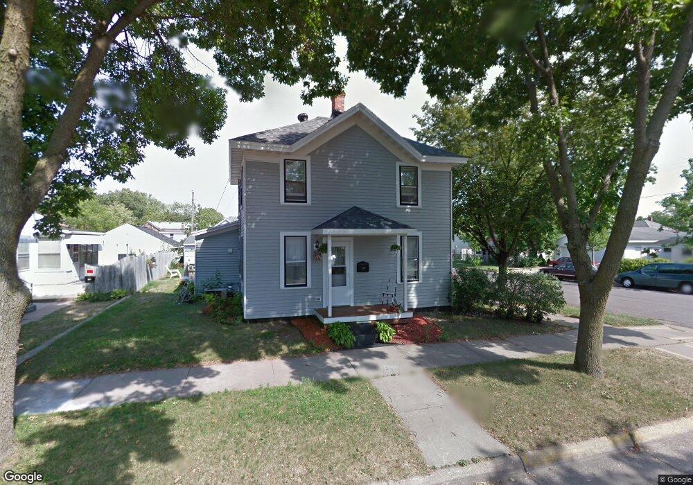 1127 11th St S, La Crosse, WI 54601 - photo 1