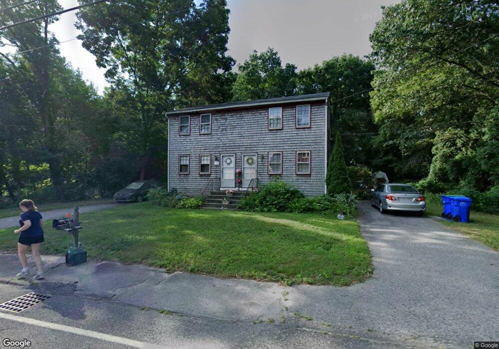 105 Summer St, Rockland, MA 02370 - photo 1