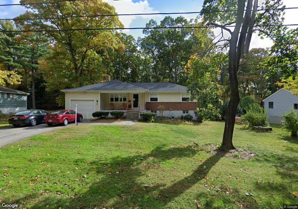 17 Claudette Cir, Framingham, MA 01701 - photo 1