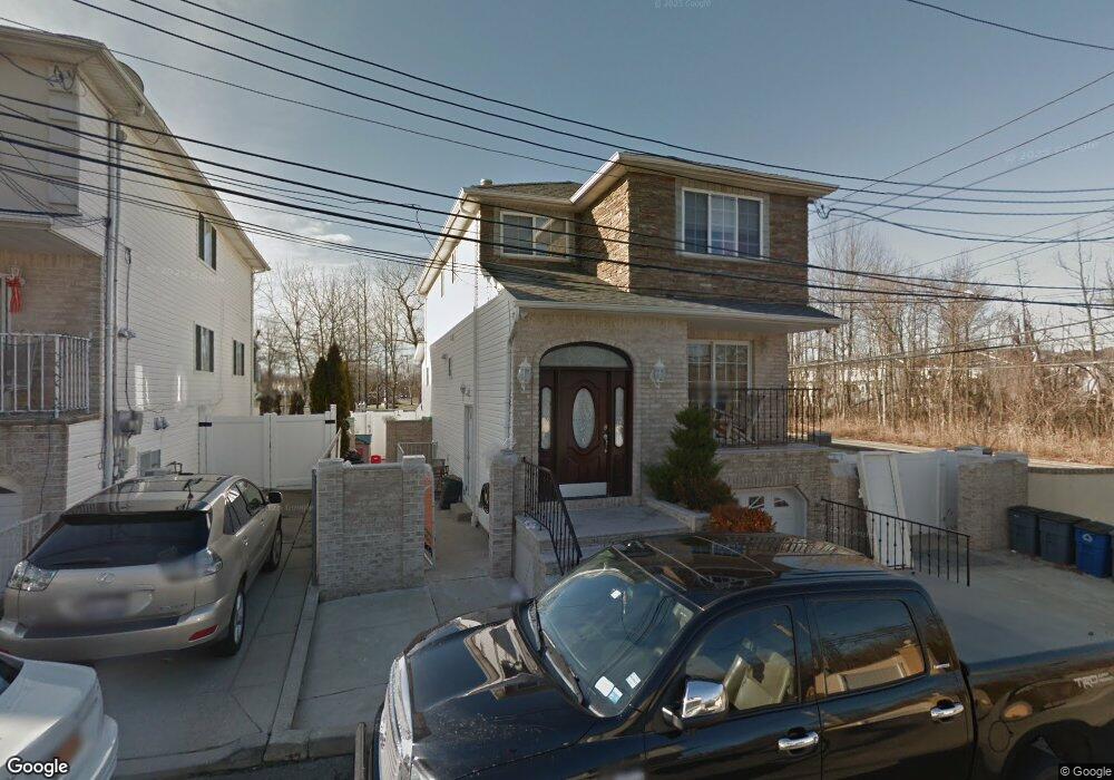 14 Culotta Ln, Staten Island, NY 10309 - photo 1