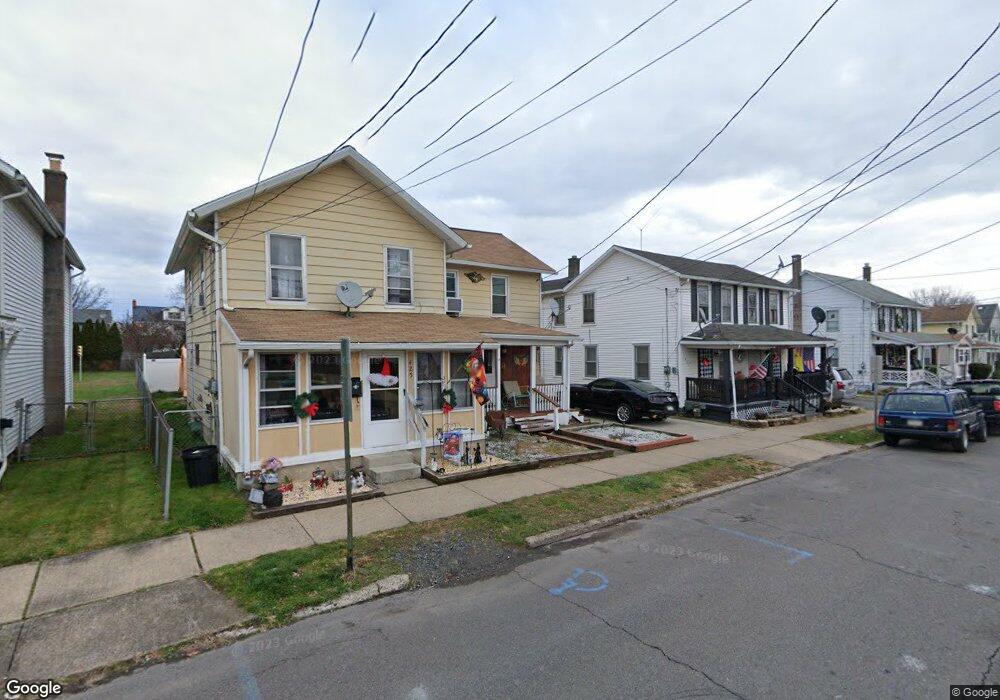 423 Vaughn St, Luzerne, PA 18709 - photo 1