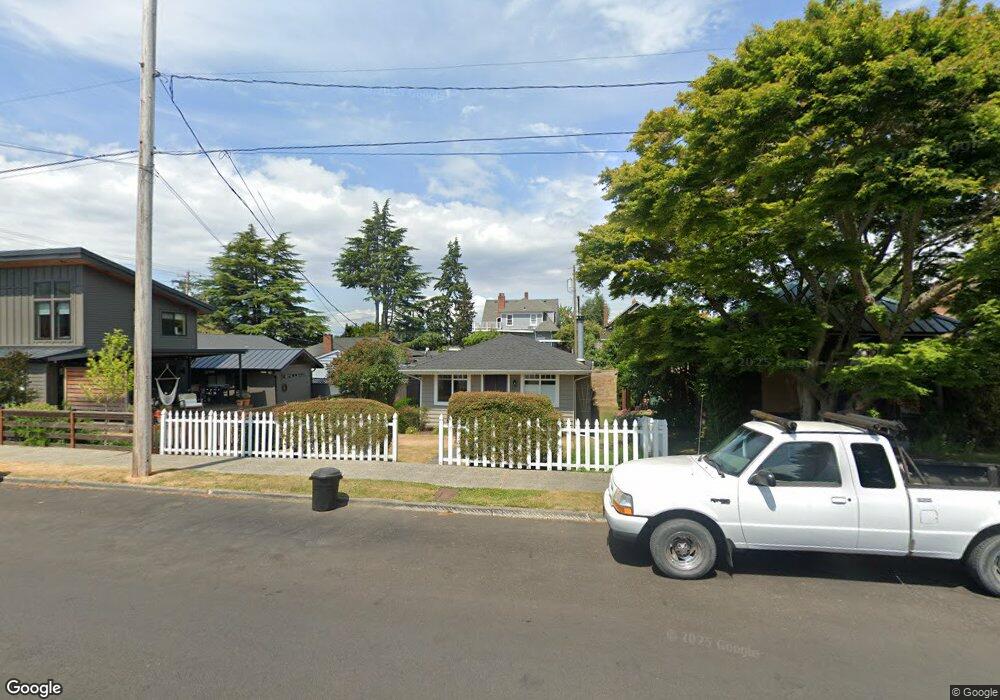 611 Maple St, Edmonds, WA 98020 - photo 1