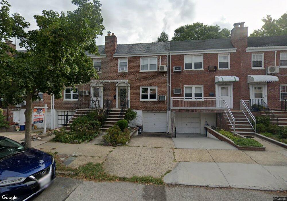 6731 198th St, Fresh Meadows, NY 11365 - photo 1